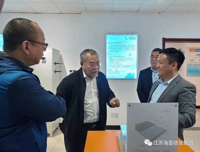 1644924254134592.gif 1-4.gif