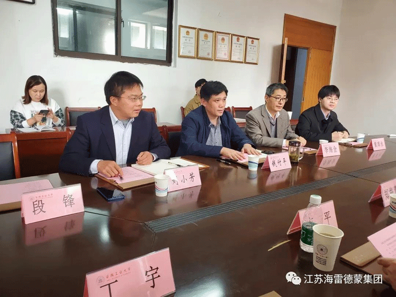 1644925239296880.gif 2-2.gif