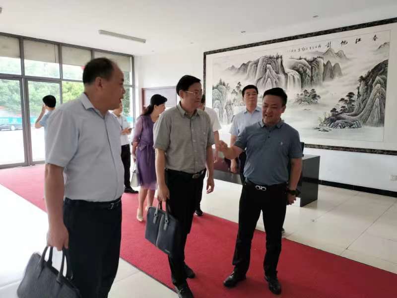 鎮(zhèn)江市丹徒區(qū)高促會調(diào)研江蘇海雷德蒙新能源（集團）有限公司